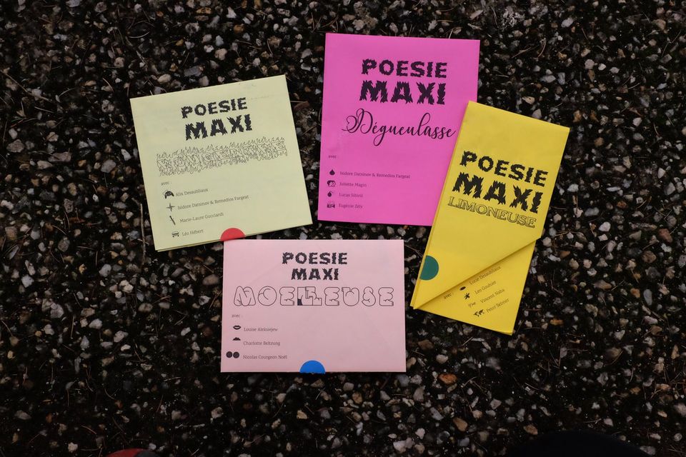 Les quatre premiers numéros de Poésie Maxi
